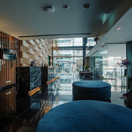Rak Elegant Hotel Patong Exterior foto