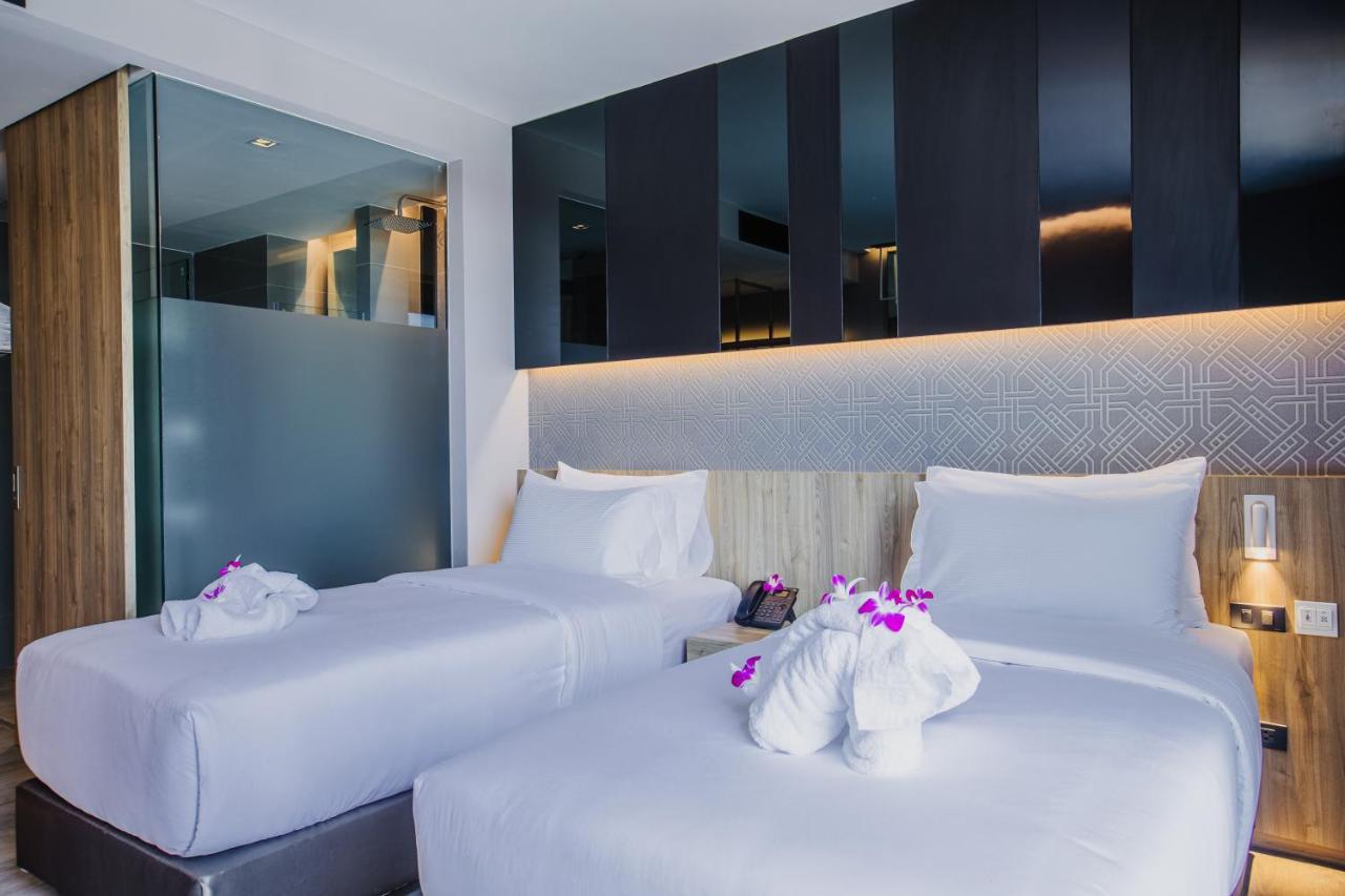 Rak Elegant Hotel Patong Exterior foto