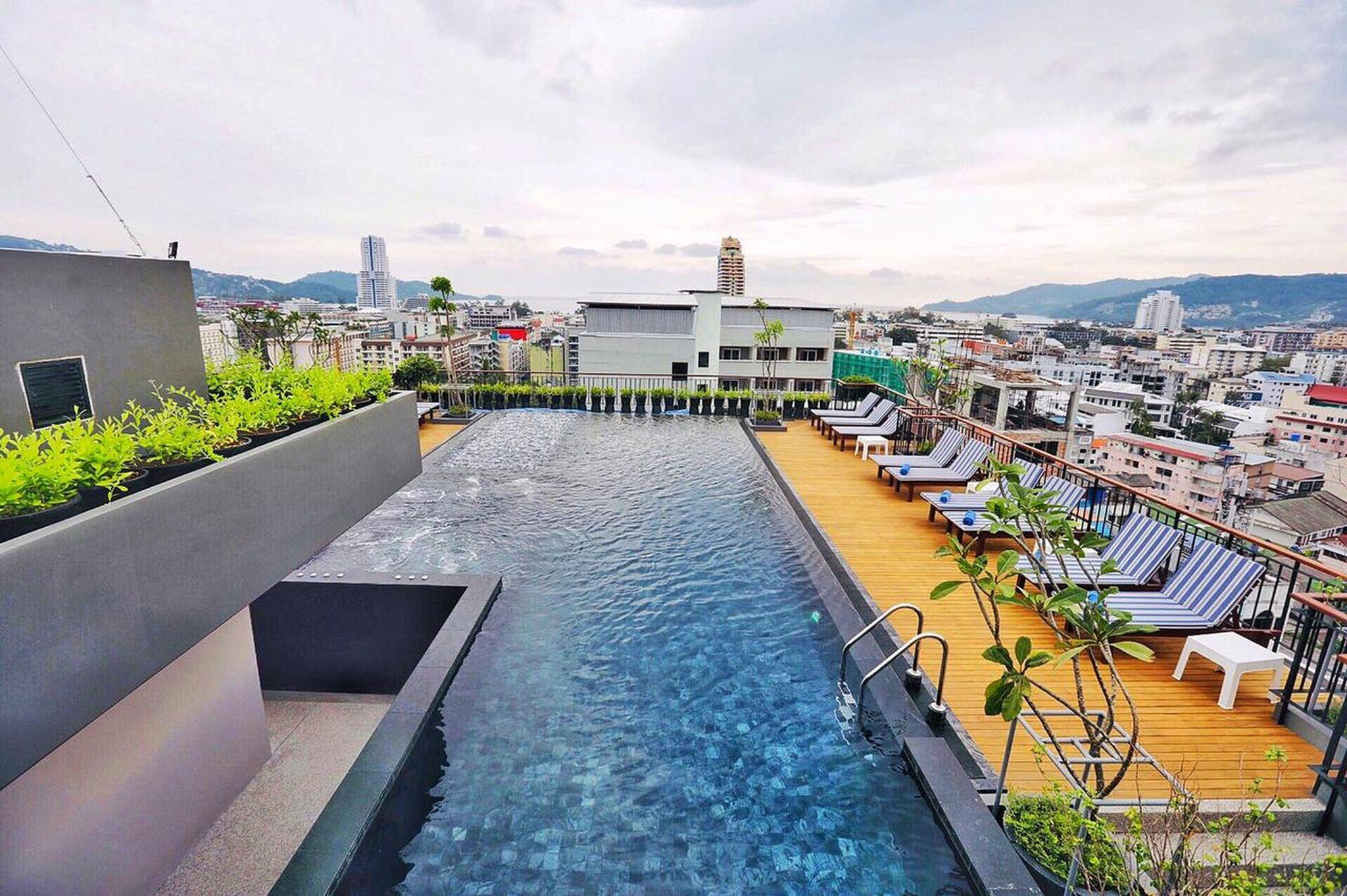 Rak Elegant Hotel Patong Exterior foto
