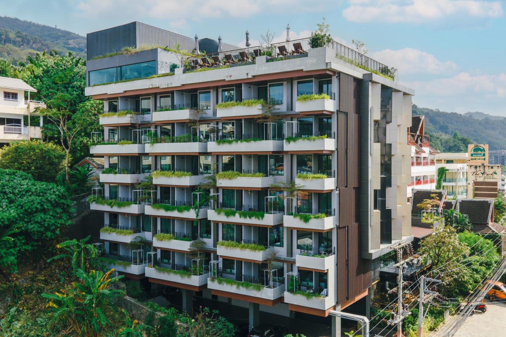 Rak Elegant Hotel Patong Exterior foto